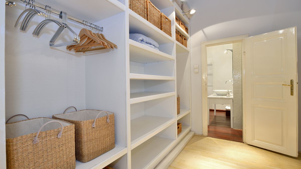 Closets abertos: estética contemporânea e desafios práticos - Todeschini Sumaré